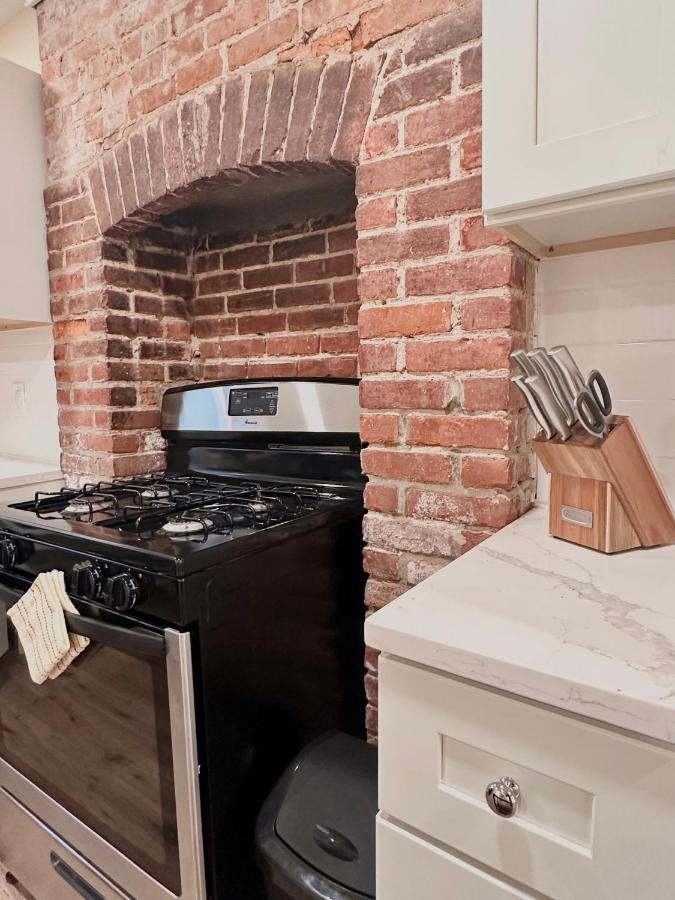 Classical Isbills Row House Close To Nyc Bayonne Exterior foto